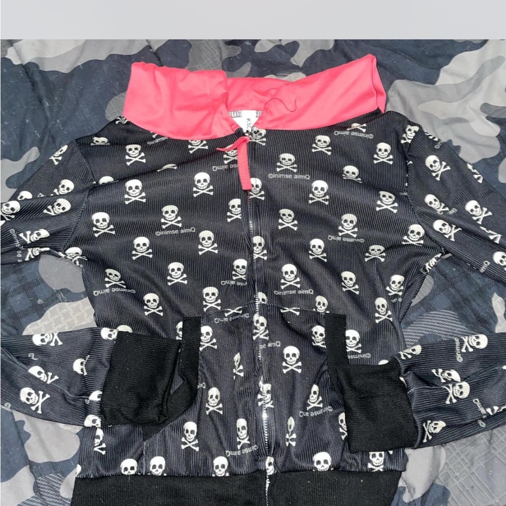 Black Skull Print Hoodie with Pink Hood